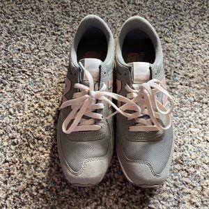 Women’s New Balance 620 Size 8